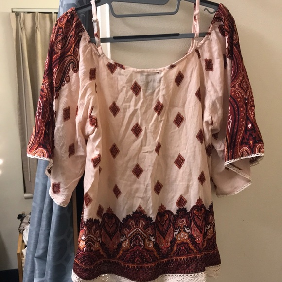 Off the shoulder blouse - Picture 2 of 2